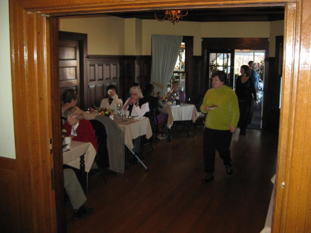 Castle Manor Inn Gloucester Zewnętrze zdjęcie